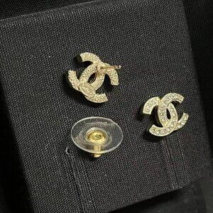💛 Chanel Gold Stud Earrings 💛